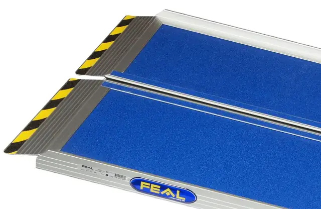 Vikbar ramp i aluminium